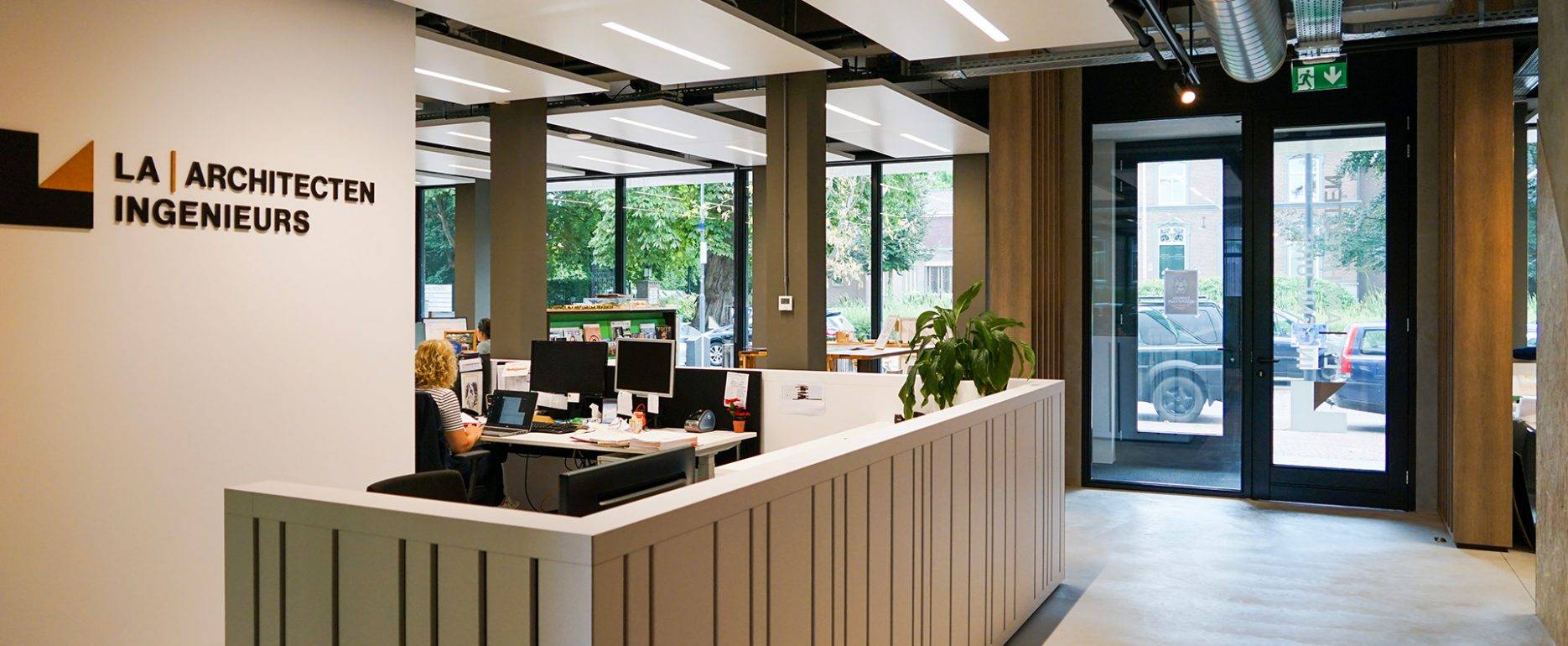 Verouden Bouwbedrijf - Architectenkantoor